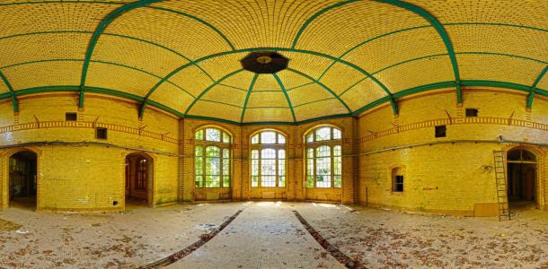 Frauensantorium Kuechengebaeude 240x80